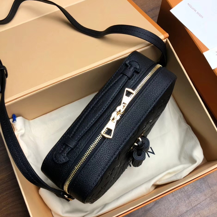 Сумка Louis Vuitton Saintonge M44593 Monogram Empreinte Leather "Black" фото № 5