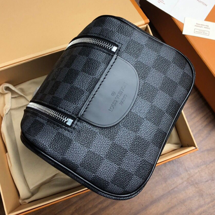 Косметичка Louis Vuitton King Size Toiletry Bag N47526 Damier Graphite Canvas "Graphite" фото № 6