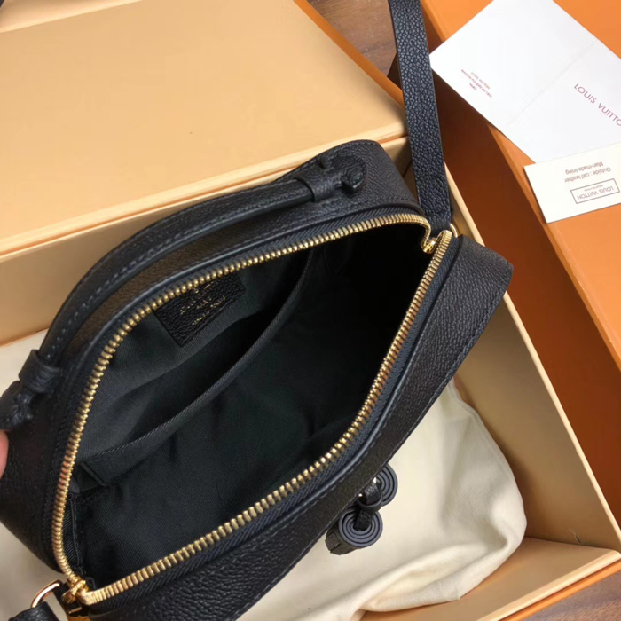 Сумка Louis Vuitton Saintonge M44593 Monogram Empreinte Leather "Black" фото № 10