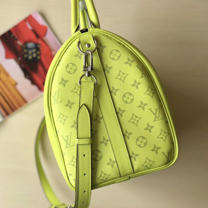 Сумка Louis Vuitton Keepall 50 Bandouliere M53764 Taiga Leather "Lime Green" фото № 4