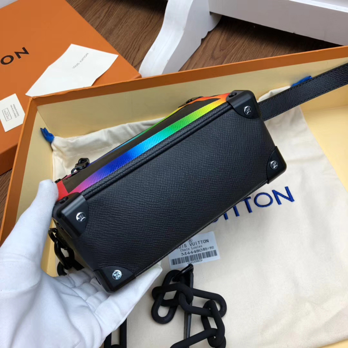 Сумка Louis Vuitton Mini Soft Trunk M30351 Taiga Leather "Black" фото № 5