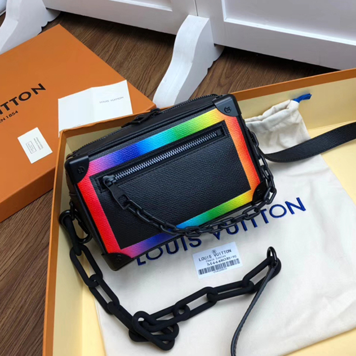 Сумка Louis Vuitton Mini Soft Trunk M30351 Taiga Leather "Black" фото № 2