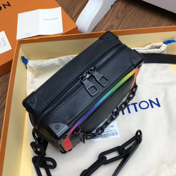 Сумка Louis Vuitton Mini Soft Trunk M30351 Taiga Leather "Black" фото № 6