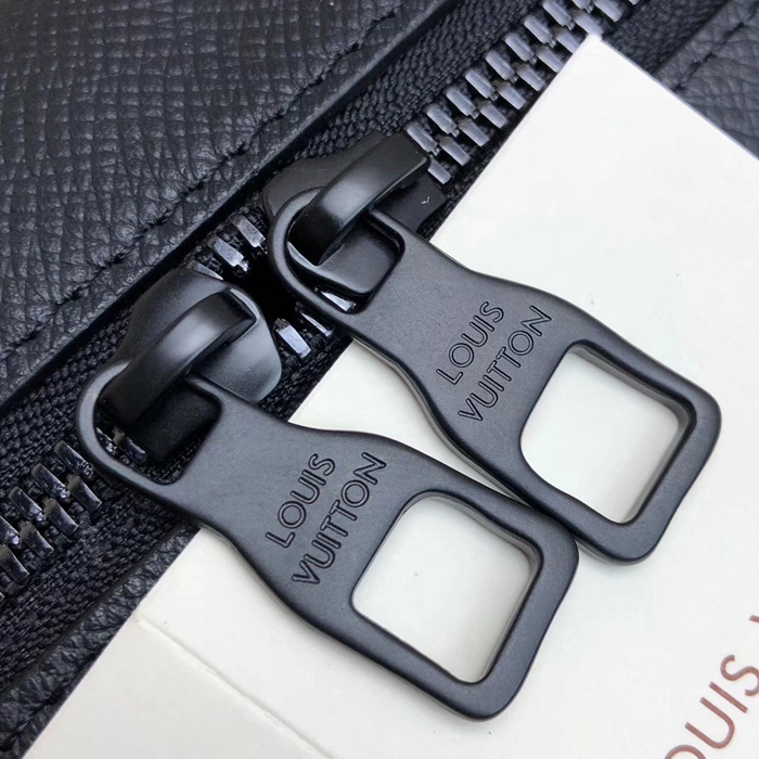 Сумка Louis Vuitton Mini Soft Trunk M30351 Taiga Leather "Black" фото № 8