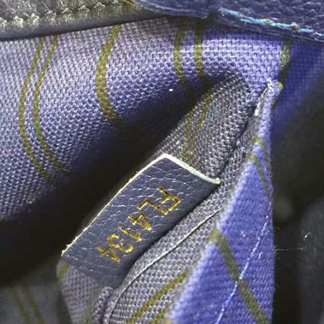 Сумка Louis Vuitton M41309 Montaigne MM Tote Bag Monogram Empreinte Leather "Navy Blue" фото № 9