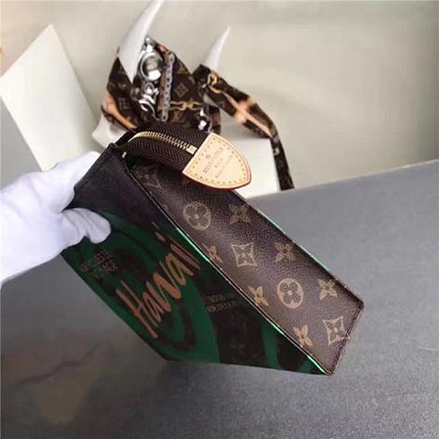 Косметичка Louis Vuitton Toiletry Pouch 26 M44137 Monogram Canvas "Brown" фото № 5