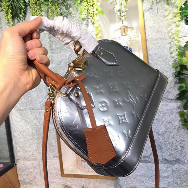 Сумка Louis Vuitton Alma BB M90484 Monogram Vernis фото № 10