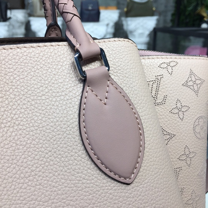 Сумка Louis Vuitton M55030 Haumea Mahina Leather Magnolia "Pink" фото № 7