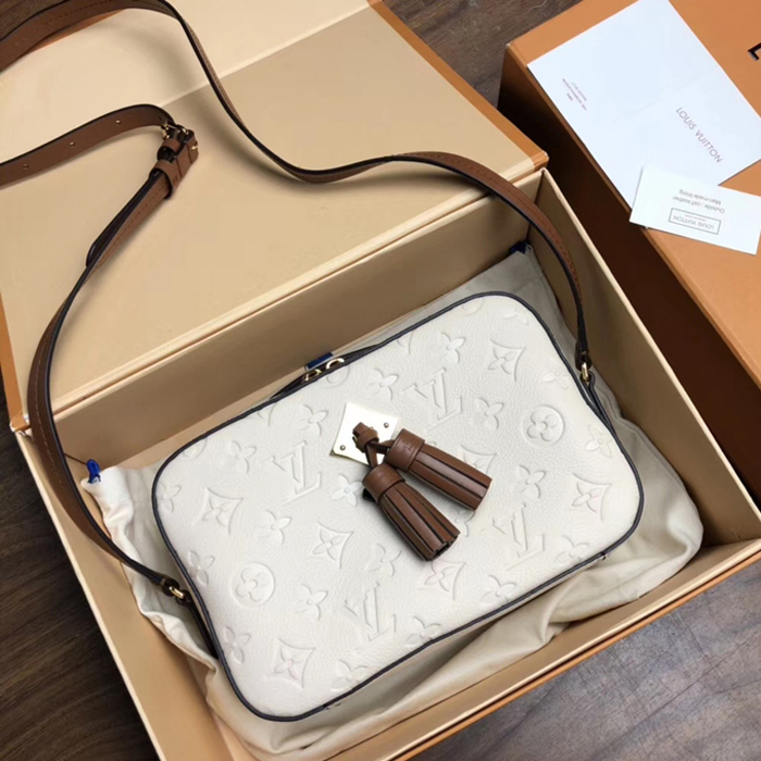 Сумка Louis Vuitton Saintonge M44597 Monogram Empreinte Leather Creme Caramel "Beige" фото № 2