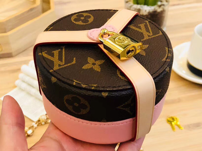 Шкатулка Louis Vuitton Lock Me Box PM GI0353 Monogram Canvas Pink "Brown" фото № 3