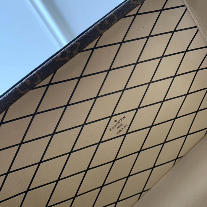 Сумка Louis Vuitton Petite Malle M53201 Monogram Canvas "Brown" фото № 10