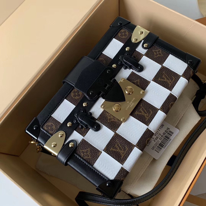 Сумка Louis Vuitton Petite Malle M53201 Monogram Canvas "Brown" фото № 3