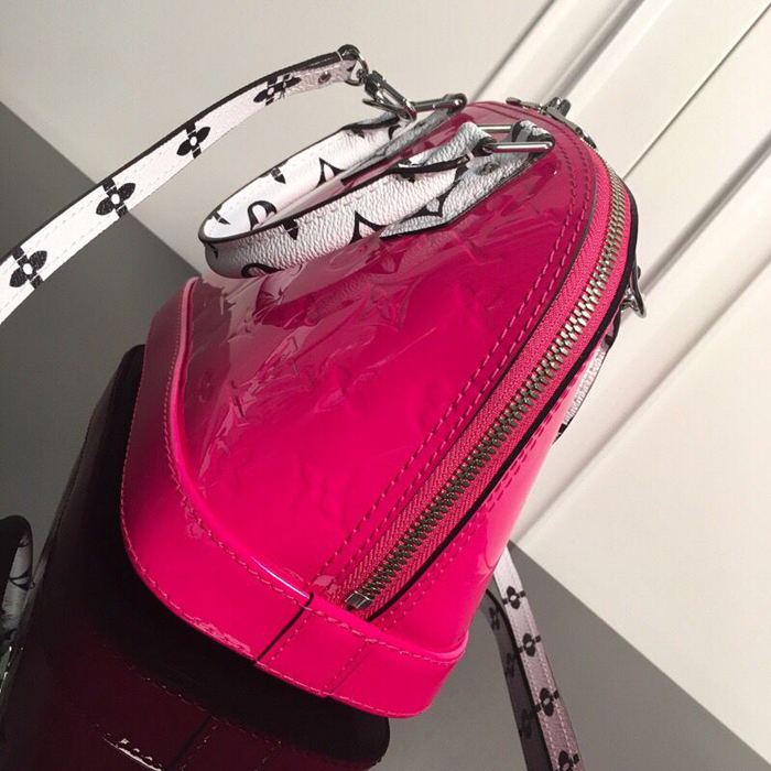 Сумка Louis Vuitton Alma BB M90447 Monogram Vernis Berlingot "Pink" фото № 4
