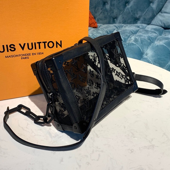 Сумка Louis Vuitton Soft Trunk M53964 Monogram Canvas "Black" фото № 3