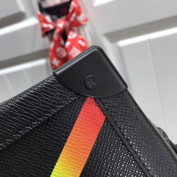 Сумка Louis Vuitton Soft Trunk M30341 Taiga Leather "Black" фото № 6