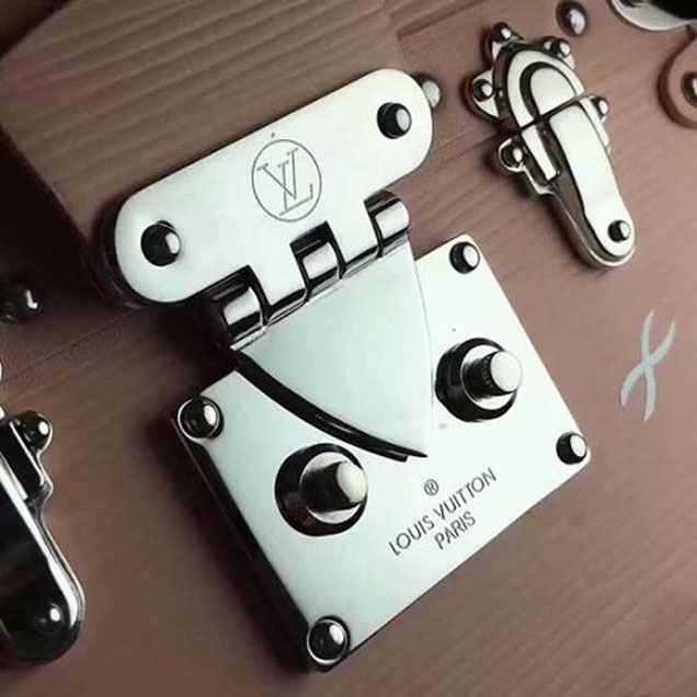 Сумка Louis Vuitton M50733 Petite Malle Crossbody Bag Epi Leather "Peach" фото № 6