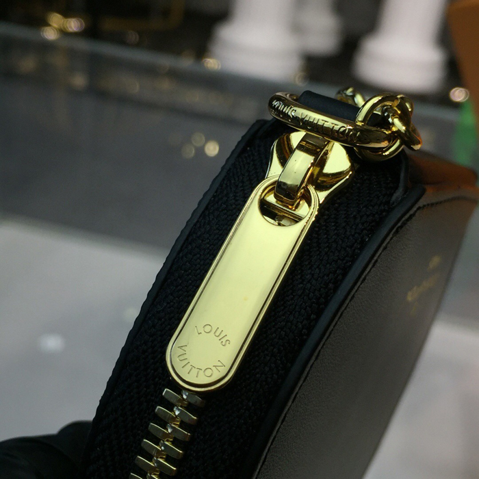 Кошелек Louis Vuitton Micro Boite Chapeau M63597 Monogram Canvas "Brown" фото № 6