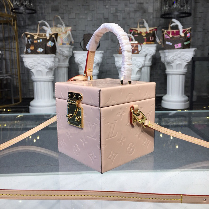 Сумка Louis Vuitton Bleecker Box M52516 Monogram Vernis Rose Ballerine Pink "Black" фото № 3