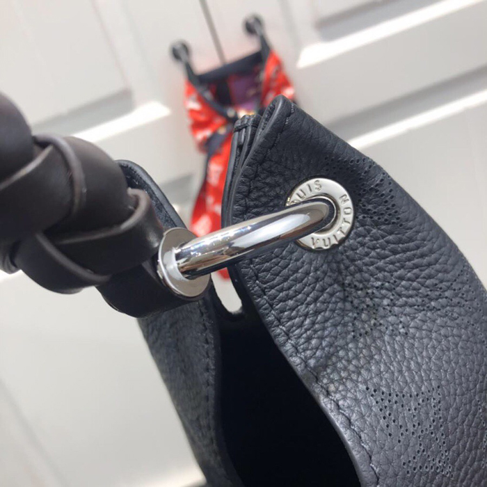 Сумка Louis Vuitton Carmel M52950 Mahina Leather "Black" фото № 7