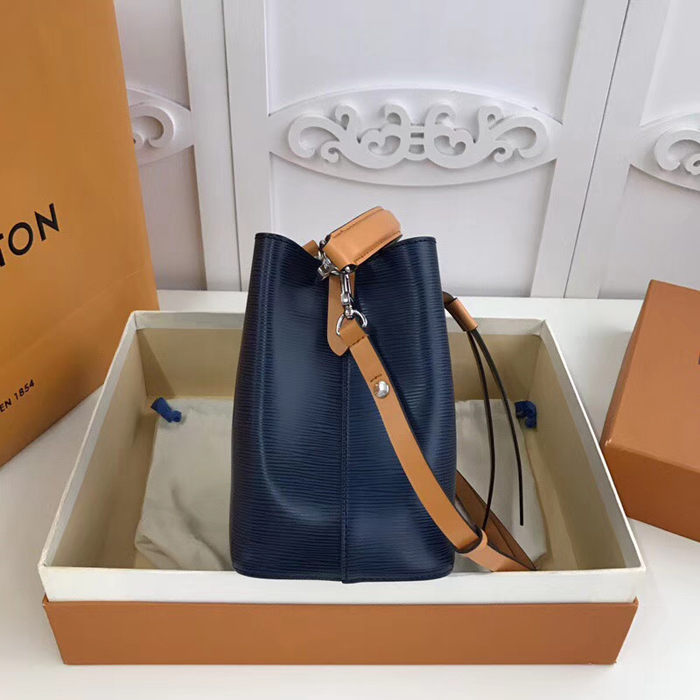 Сумка Louis Vuitton NeoNoe BB M53610 Epi Leather Indigo Safran "Navy Blue" фото № 4