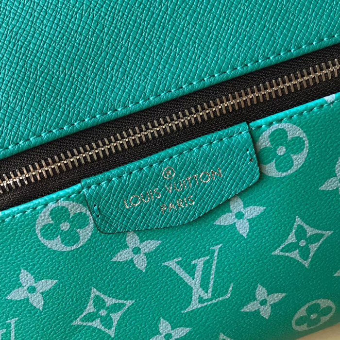 Рюкзак Louis Vuitton Discovery Backpack PM M30227 Taiga Leather Pine Green "Turquoise" фото № 7