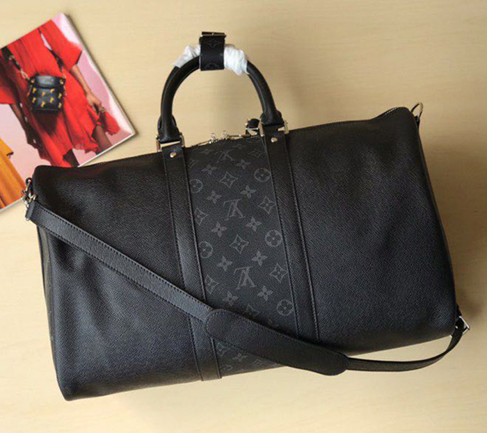 Сумка Louis Vuitton Keepall 50 Bandouliere M53763 Taiga Leather "Black" фото № 4