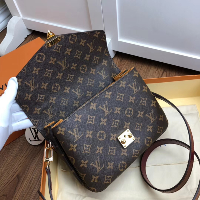 Сумка Louis Vuitton Pochette Metis M44668 Monogram Canvas "Brown" фото № 9