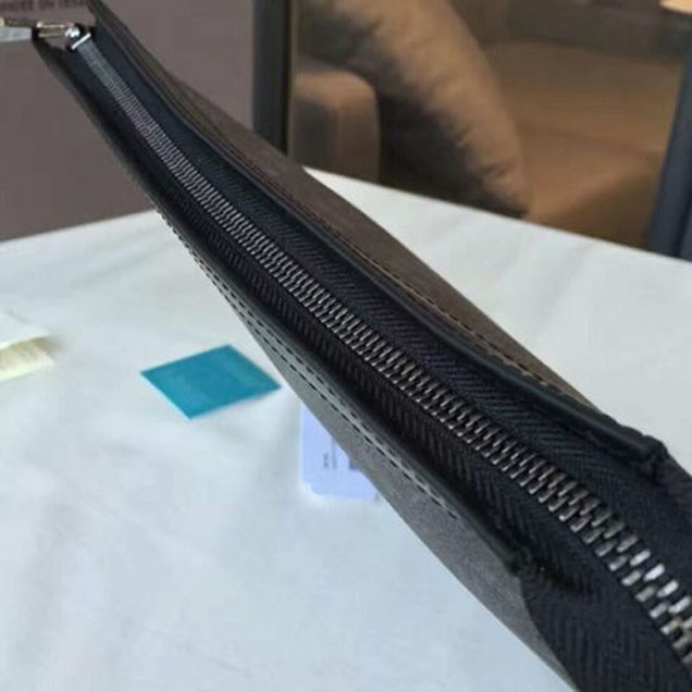 Клатч Louis Vuitton M61692 Pochette Voyage MM Monogram Eclipse Canvas "Black" фото № 7