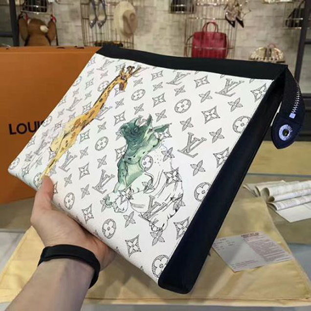 Клатч Louis Vuitton M66649 Pochette Voyage GM Monogram Coated Canvas "White" фото № 3