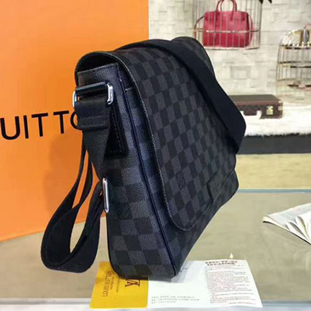 Сумка Louis Vuitton N41260 District PM Messenger Bag Damier Graphite Canvas "Graphite" фото № 3