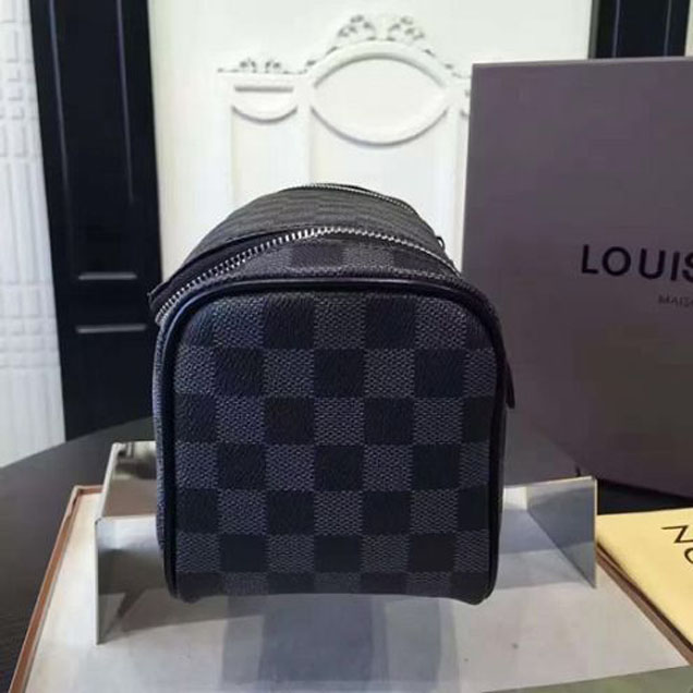 Косметичка Louis Vuitton N47625 Toiletry Pouch Damier Graphite Canvas "Graphite" фото № 4