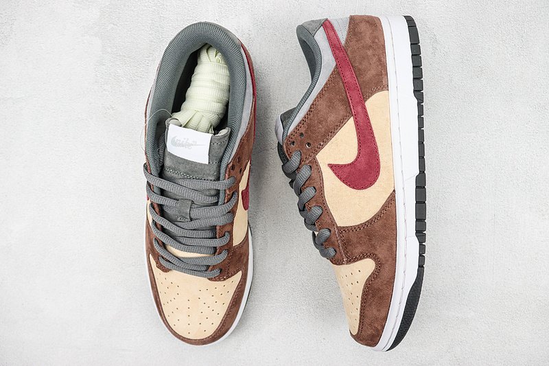 Otomo Katsuhiro x Nike SB Dunk Low Steamboy "Dark Grey/Brown/Red" фото № 6
