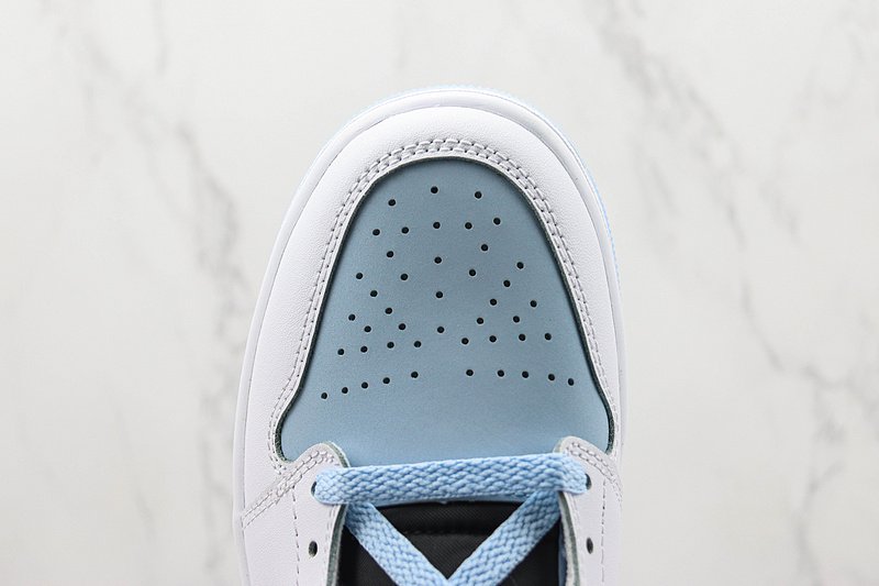 Air Jordan 1 Mid SE "Ice Blue" фото № 3