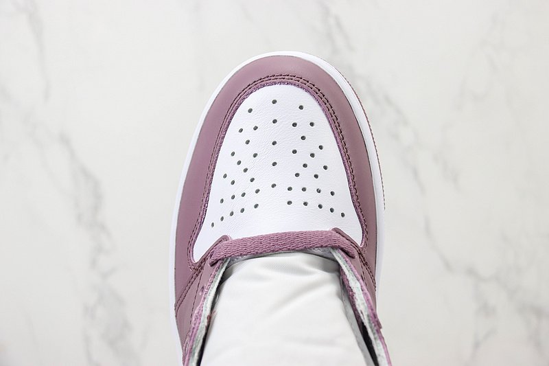 Air Jordan 1 Retro High "Peach Whip/White" фото № 4