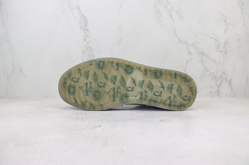 Air Jordan 1 Low "Haze Blue/White/Green Swoosh" фото № 9