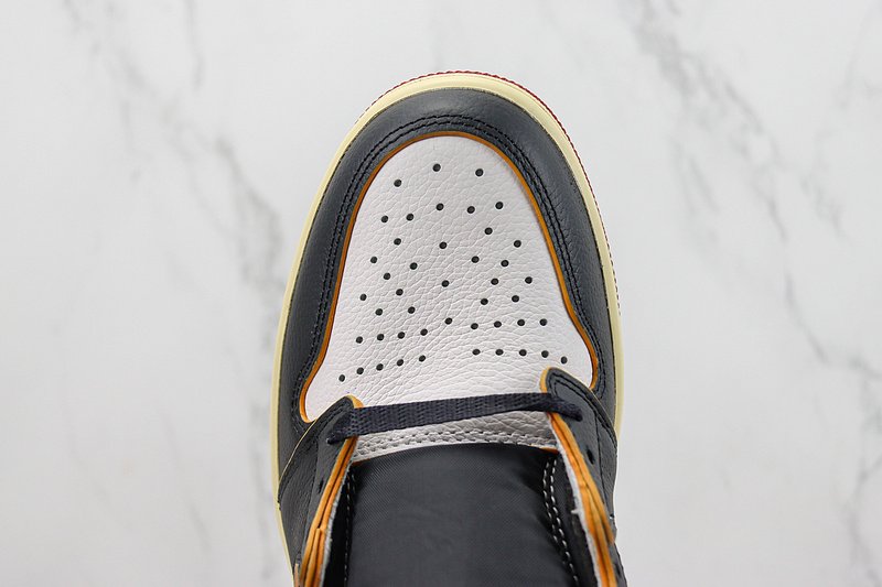 Air Jordan 1 Retro High "Union Black Toe" фото № 3