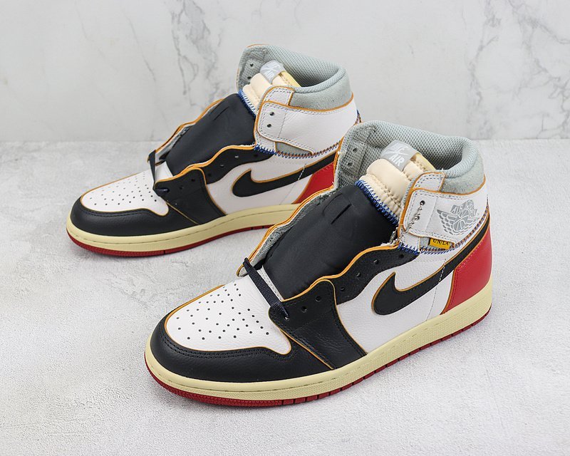 Air Jordan 1 Retro High "Union Black Toe" фото № 5