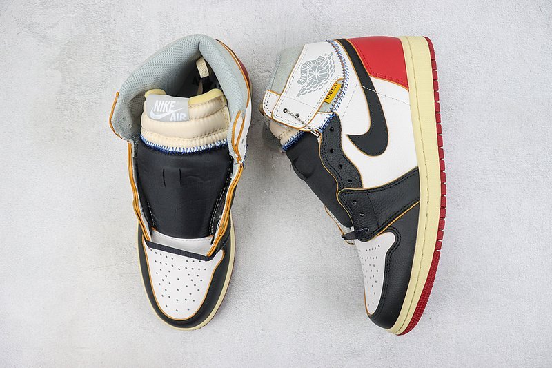 Air Jordan 1 Retro High "Union Black Toe" фото № 7