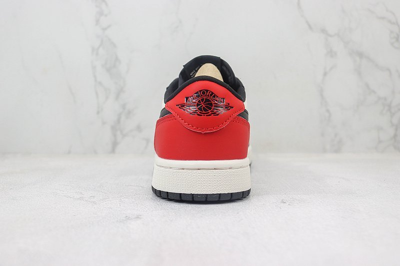 Air Jordan 1 Low "Vintage White/Black/Red" фото № 9