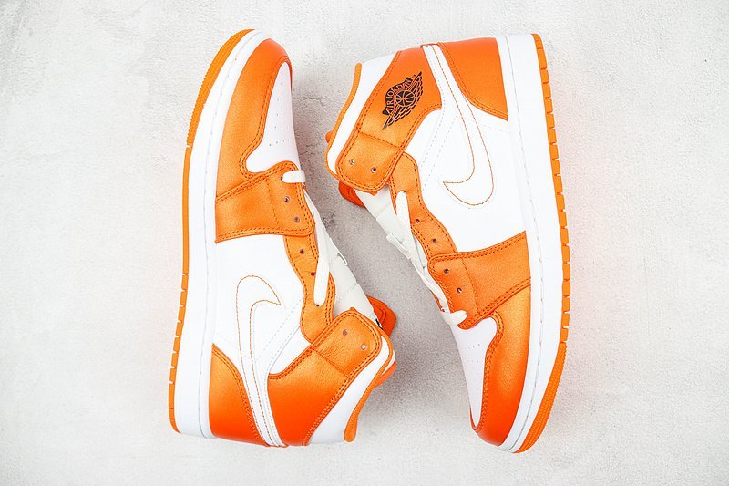 Air Jordan 1 Mid SE "Electro Orange" фото № 7