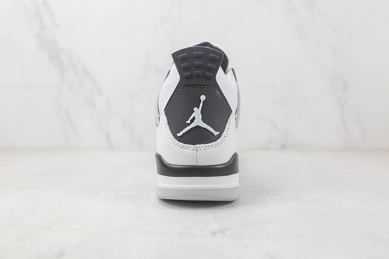 Air Jordan 4 Retro "Military Black" фото № 9