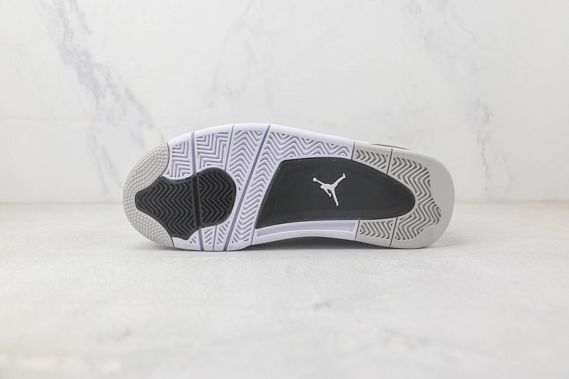 Air Jordan 4 Retro "Military Black" фото № 8