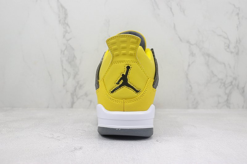 Air Jordan 4 "Lightning" фото № 9
