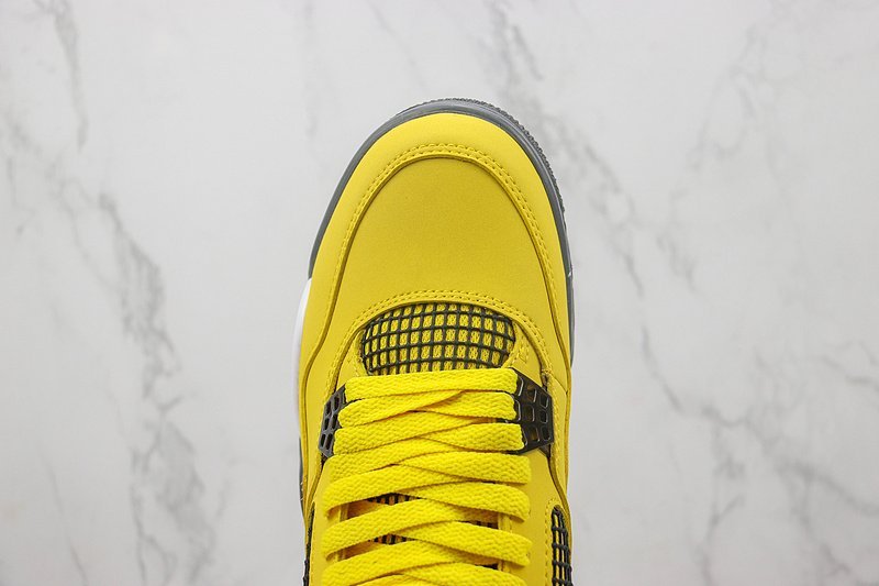 Air Jordan 4 "Lightning" фото № 4