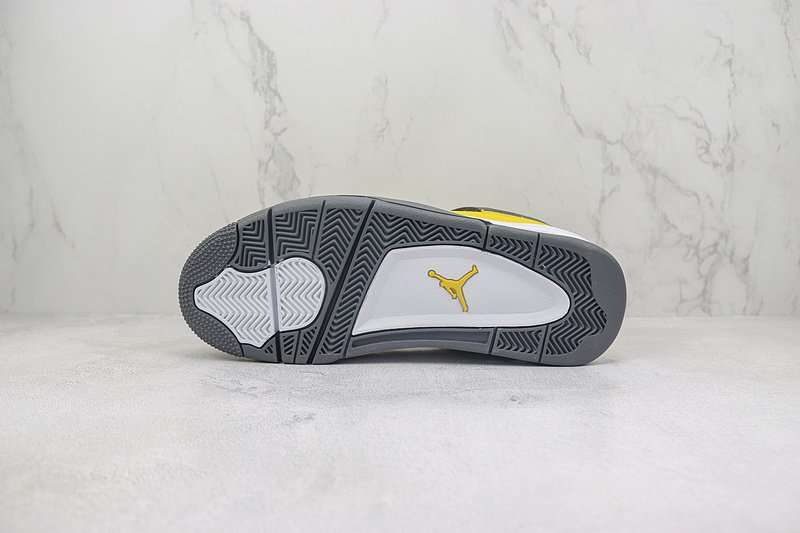 Air Jordan 4 "Lightning" фото № 8