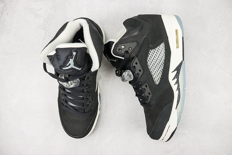 Air Jordan 5 Retro "Oreo" фото № 7
