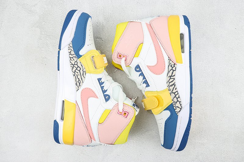 Air Jordan Legacy 312 High "White Coral French Blue" фото № 7