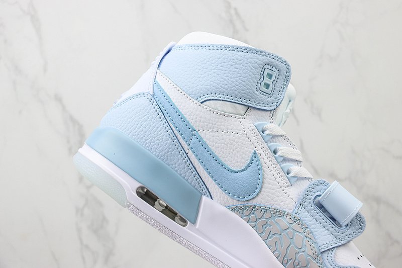 Air Jordan Legacy 312 High "Ice Blue/White" фото № 3