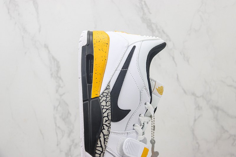 Air Jordan Legacy 312 Low "Laser Orange" фото № 3