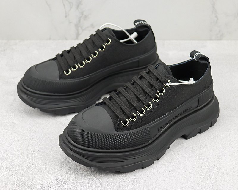 Alexander McQueen Tread Slick Low "Black" фото № 5